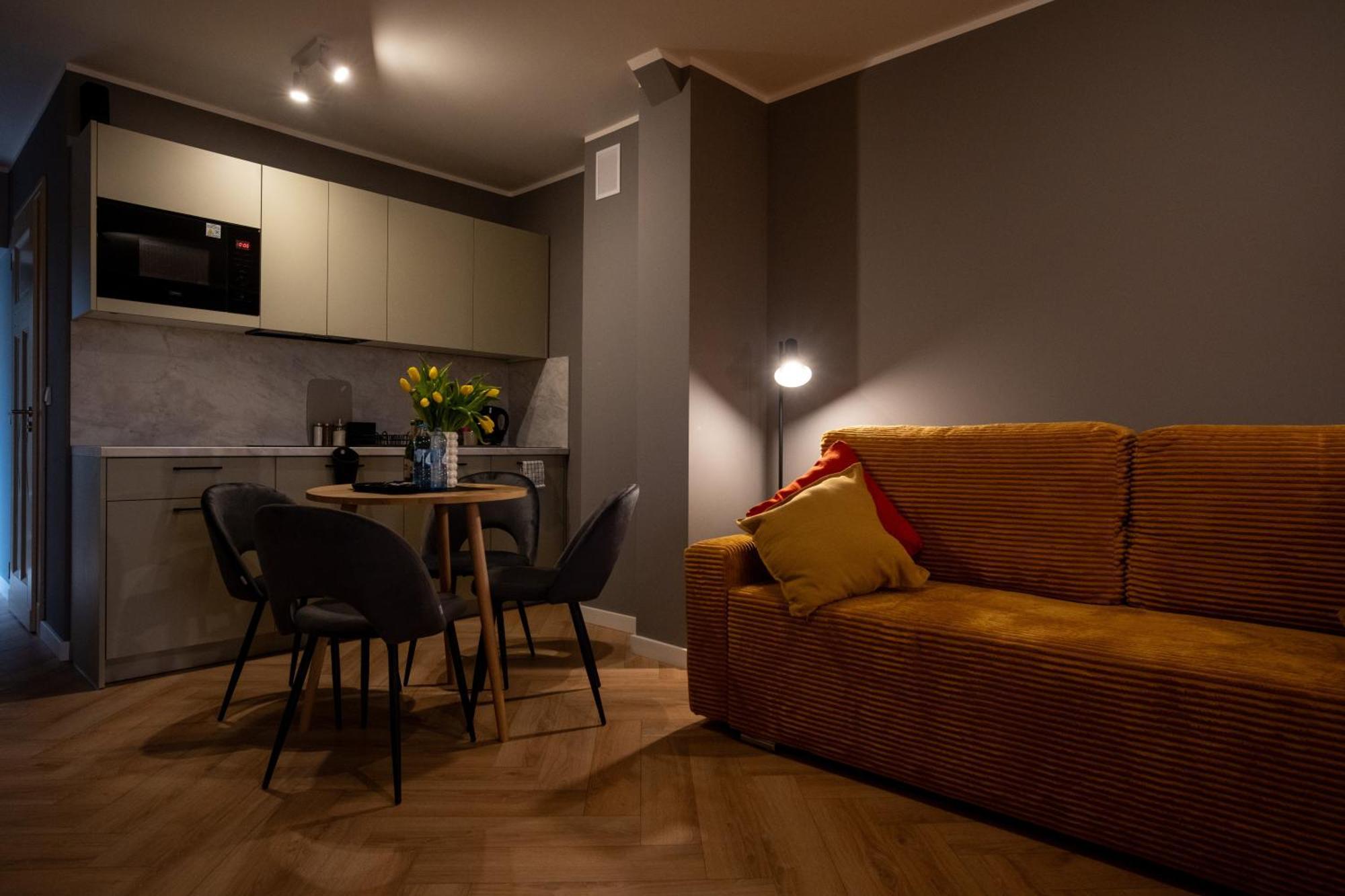 Apartamenty Drevny Kocur Poznan Luaran gambar
