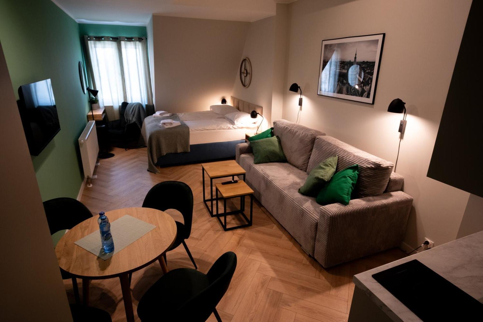 Apartamenty Drevny Kocur Poznan Luaran gambar