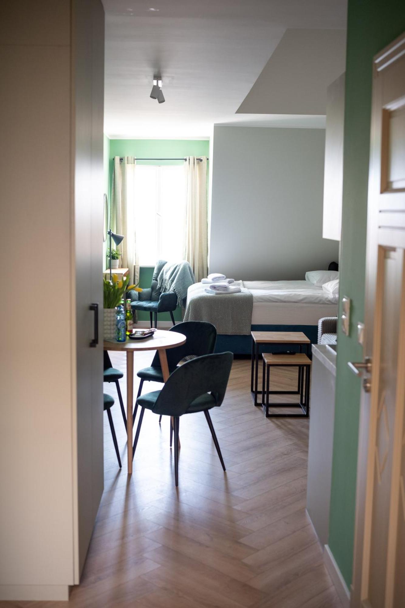 Apartamenty Drevny Kocur Poznan Luaran gambar